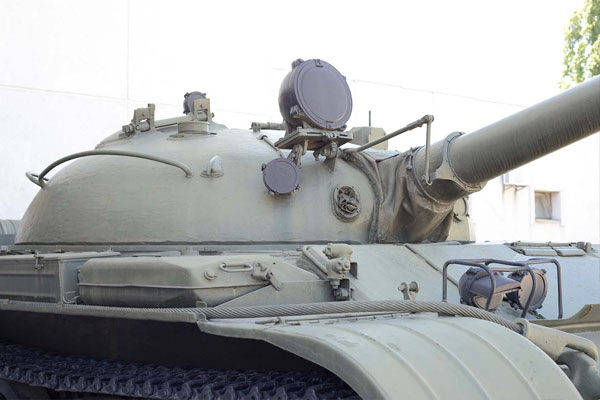 https://www.military-references.com/wp-content/uploads/2022/05/walkaround-tank-t-62-kyiv-600x400.jpg