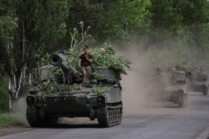 https://www.military-references.com/wp-content/uploads/2022/06/2022-06-14-M109A3GN-donbass-300x200.jpg